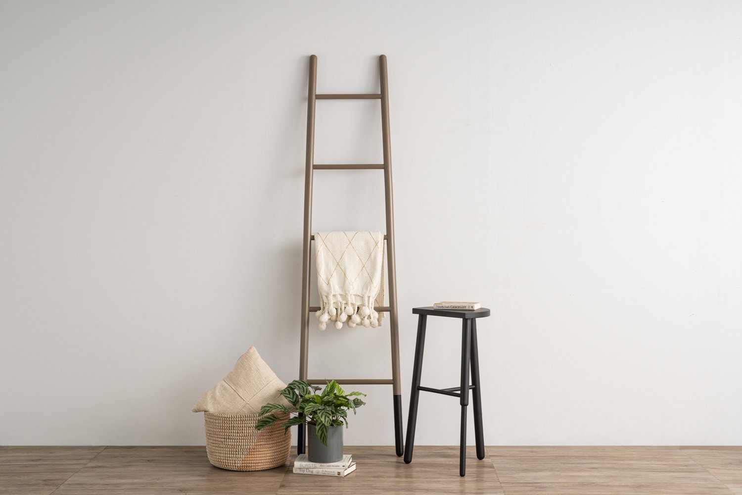 PAIGE BAR STOOL 114 - Image 3