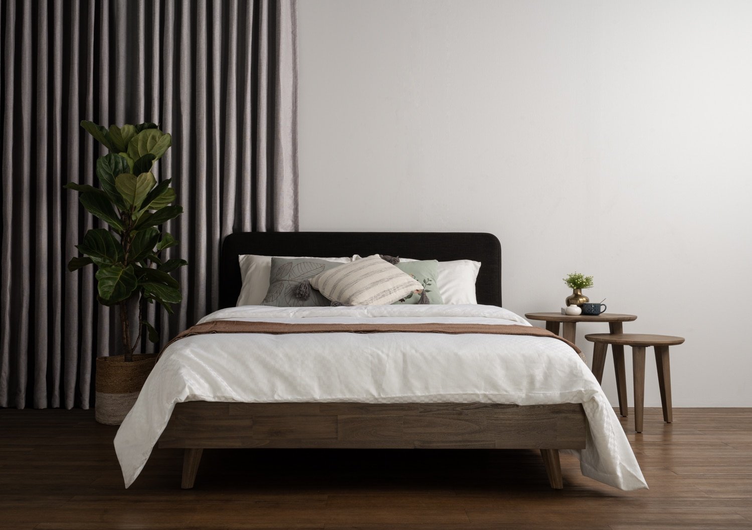 TORRELL QUEEN BED WITH 1900MM SIDE RAIL 1804 - Image 4